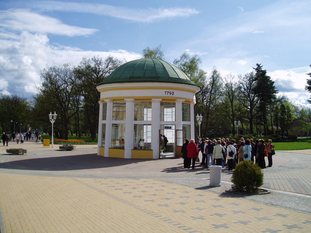 Dr. Adler Spa & Kurhotel Františkovy Lázně Exteriör bild