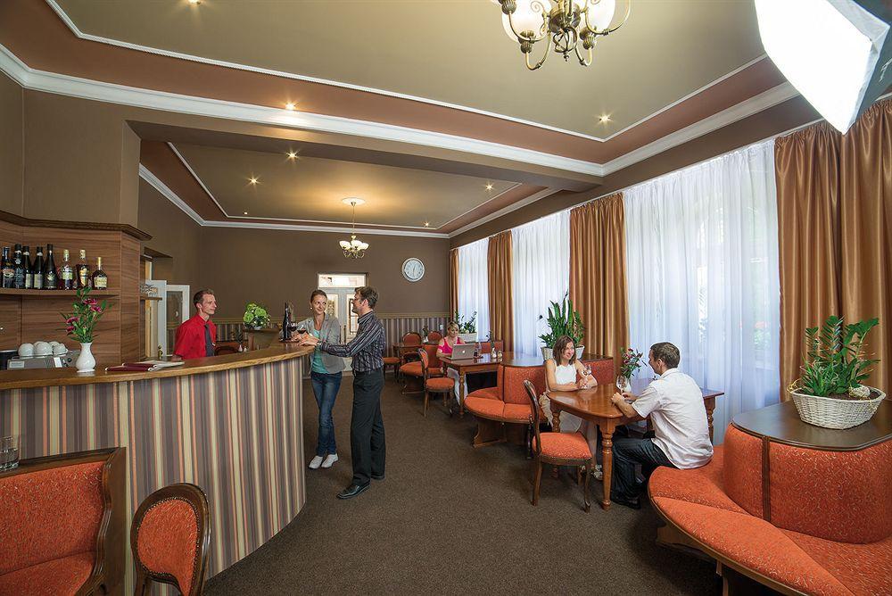 Dr. Adler Spa & Kurhotel Františkovy Lázně Exteriör bild